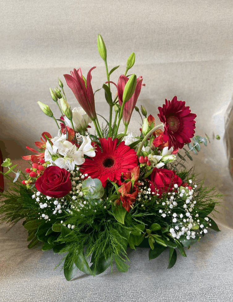 Arranjo de Decoração em Presente BH Gérbera e Rosas