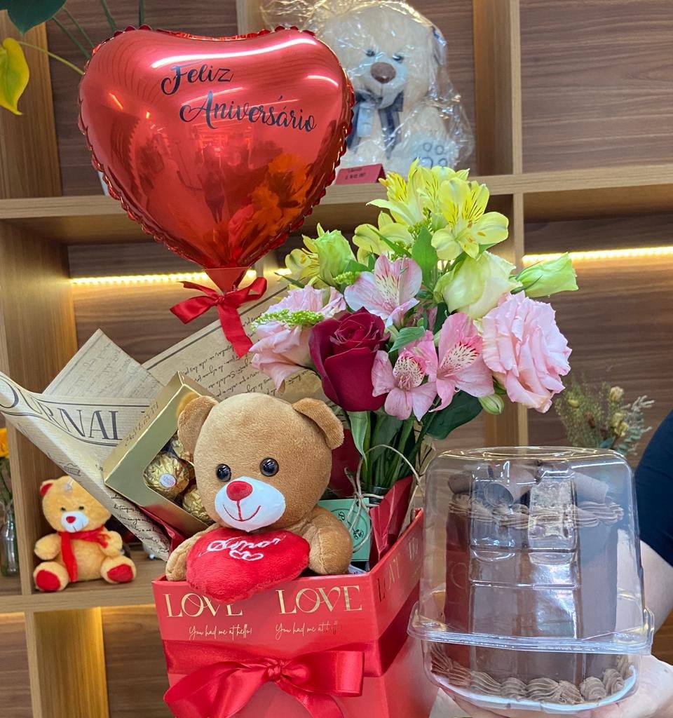 Presentes de Aniversário, Pronta Entrega, entrega Rápida, BH Belo Horizonte. Bolo de Aniversário, Presentes.