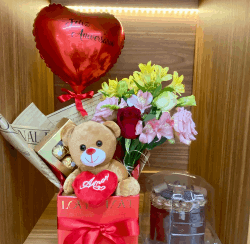 Presente para Aniversário KIT Ursinho, Bolo, Flores, Buquês, BH, Belo Horizonte.